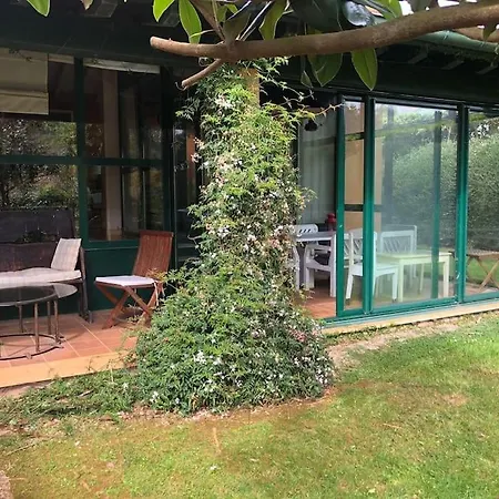 Casa Moderna Con Jardin Сasa de vacaciones