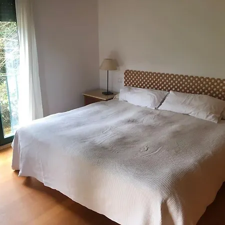 Casa Moderna Con Jardin Novales